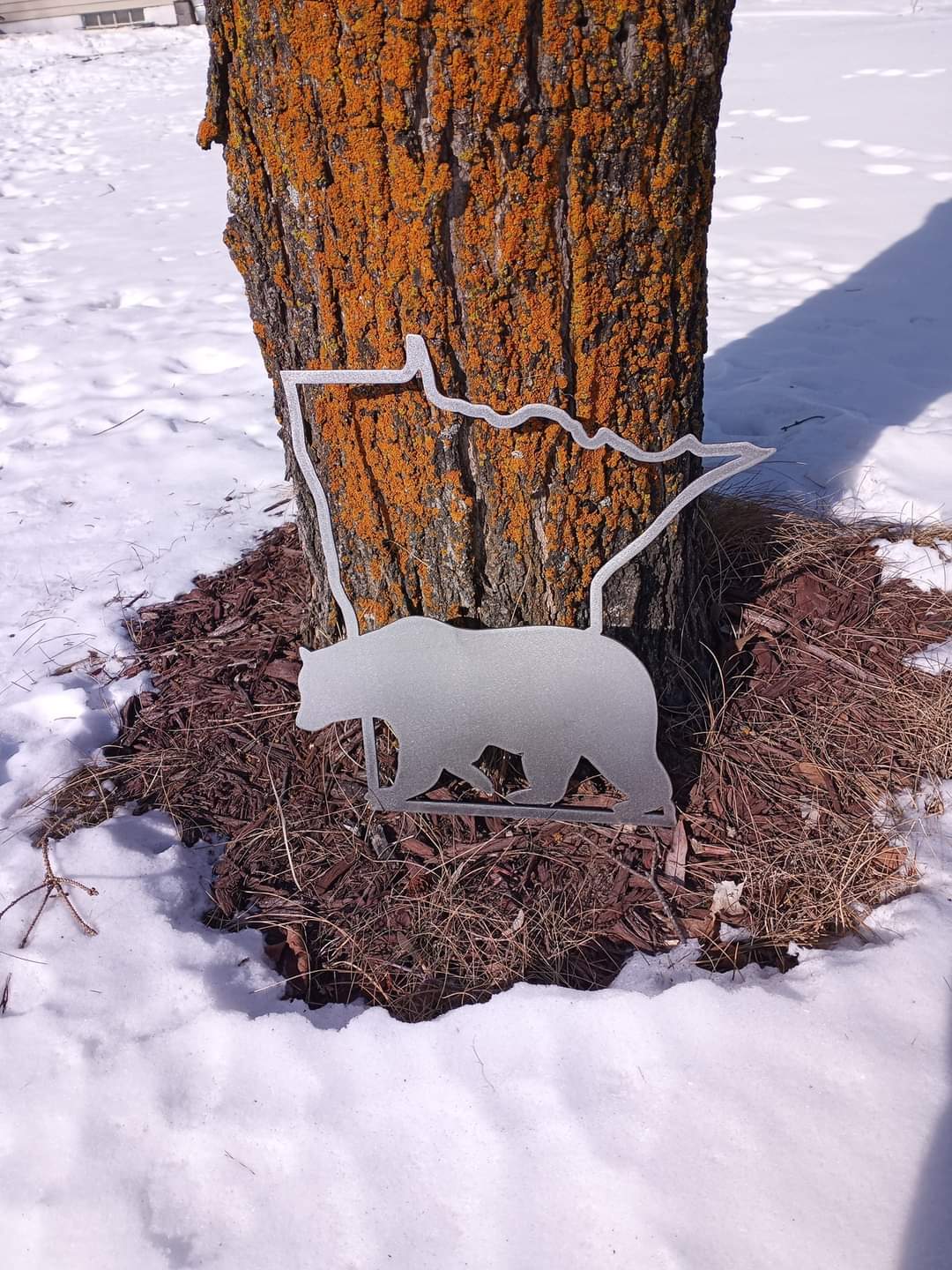 Minnesota Outline With Bear